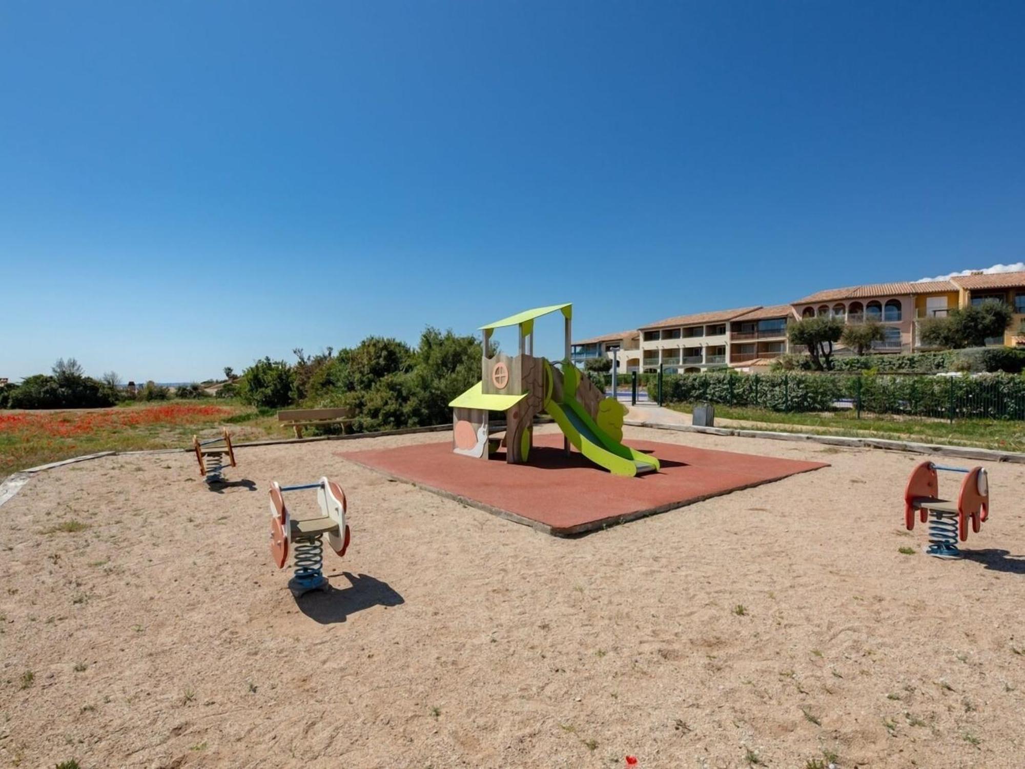 Blue Bay Issambres Apartment Ле Исамбр Екстериор снимка